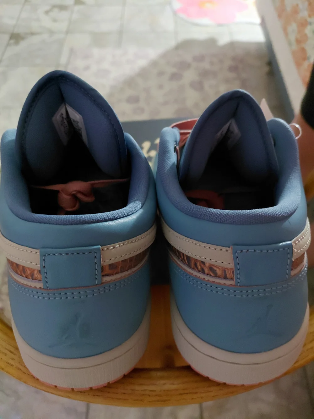 Brand NEW Air Jordan 1 Low Somos Eternos. Light Blue And Light Pink